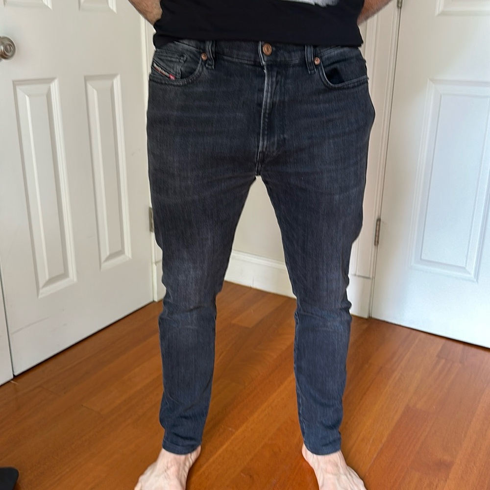 Black skinny diesel jeans size 31!